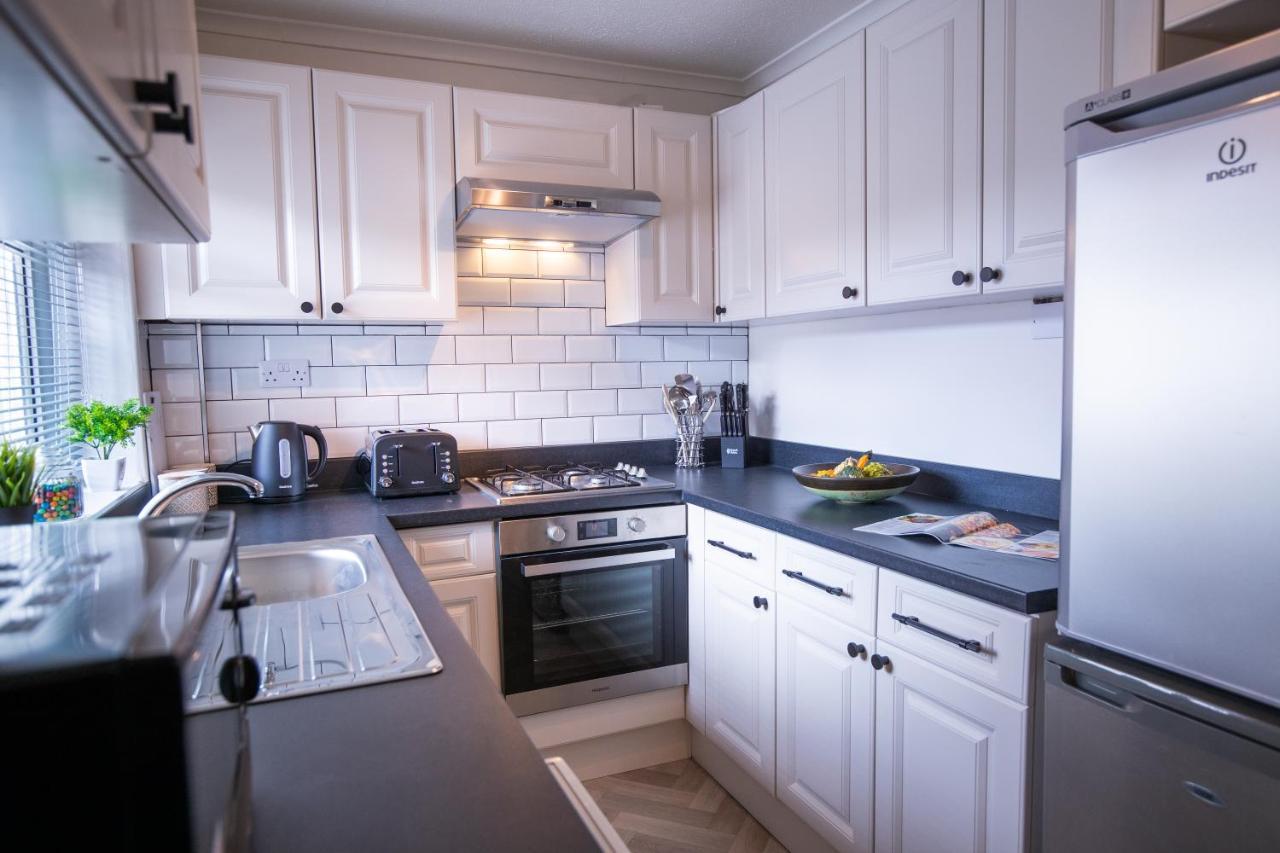 Saltbox Properties- Large!! 3 Bed, 3 Bath House, Parking, Fast Wifi, Town Centre Location! Sleeps 6 Ashby-de-la-Zouch Eksteriør billede